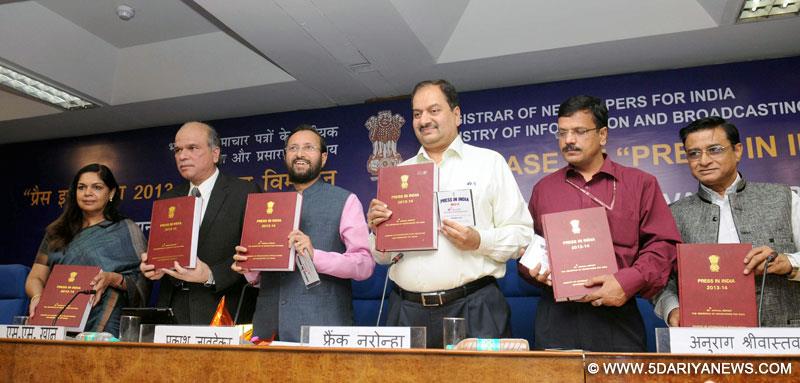 Prakash Javadekar addressing at the release of the annual report “Press in India” brought out by the Registrar of Newspapers for India, RNI, in New Delhi 