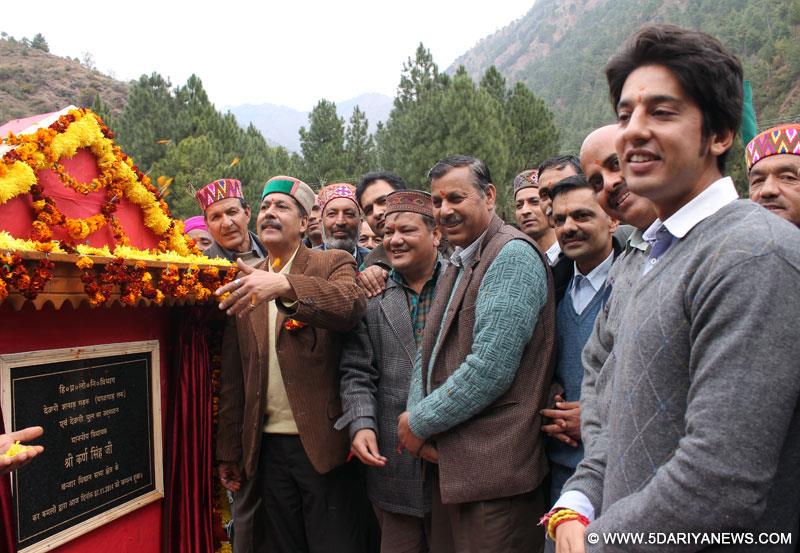 कर्ण सिंह ने किया देहुरी पुल व सड़क का उदघाटन 