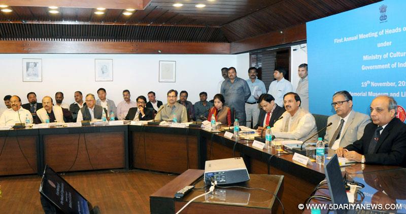Dr. Mahesh Sharma addressing at the First Annual Meeting of Heads of Organizations under the Ministry of Culture, in New Delhi on November 19, 2014. The Secretary, Ministry of Culture, Ravindra Singh is also seen.