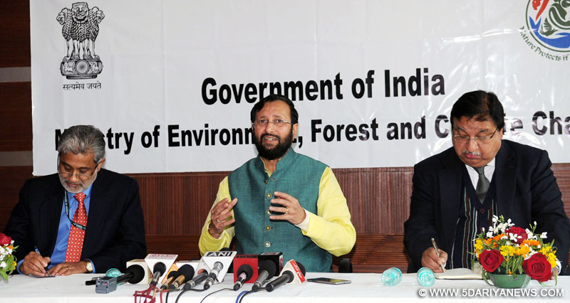 Prakash Javadekar addressing a Press Conference on the Climate Change issues and “Chintan Shivir”, in New Delhi on February 06, 2015.