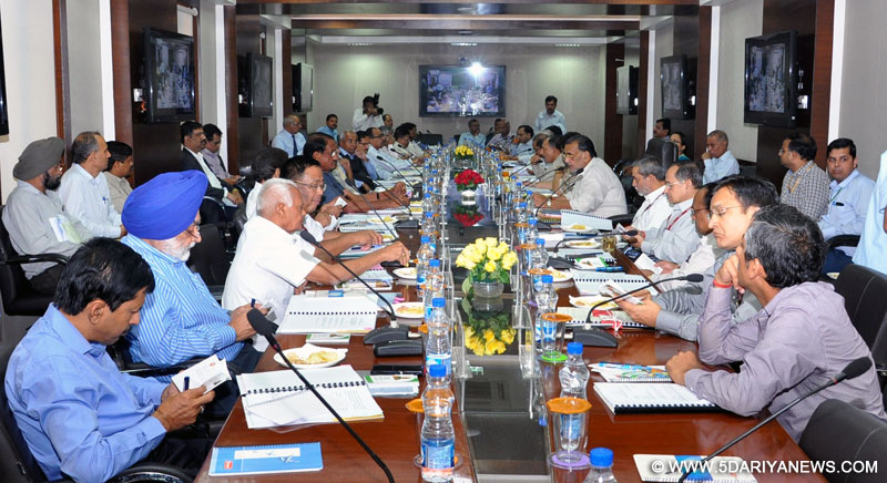 Radha Mohan Singh at the 77th meeting of the General Council of National Cooperative Development Corporation, in New Delhi on March 26, 2015.