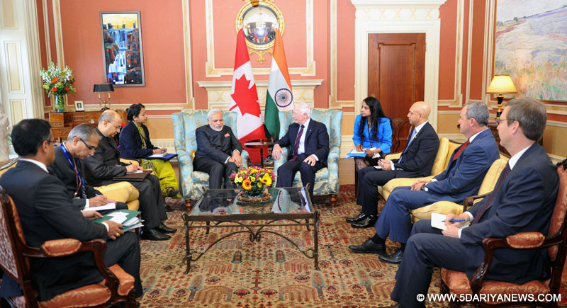 The Prime Minister, Narendra Modi meeting the Governor General of Canada, the Right Honourable David Johnston, at Ottawa, Canada on April 15, 2015. 