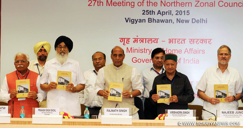 Rajnath Singh releasing the publication at the 27th Meeting of the Northern Zonal Council, in New Delhi on April 25, 2015. 
