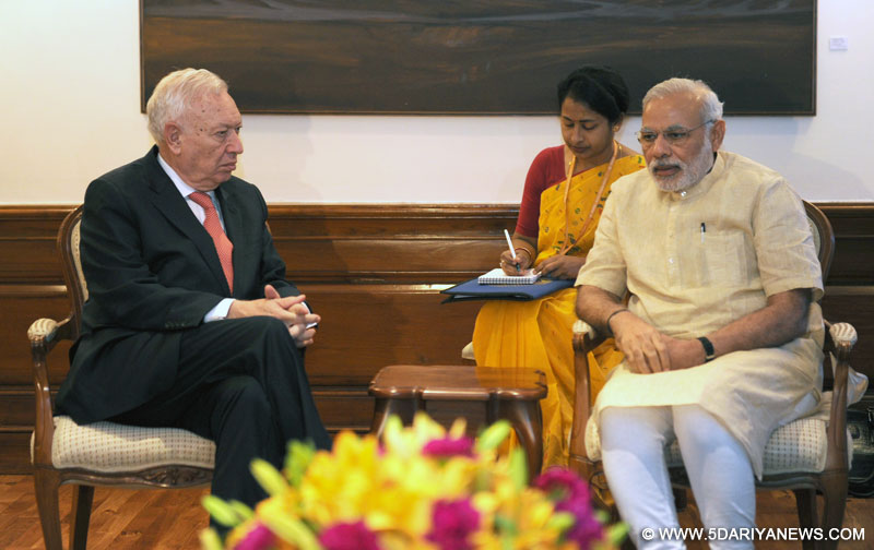 The Minister of Foreign Affairs and Cooperation of the Kingdom of Spain, Jose Manuel Garcia-Margallo y Marfil calling on the Prime Minister, Narendra Modi, in New Delhi on April 27, 2015.