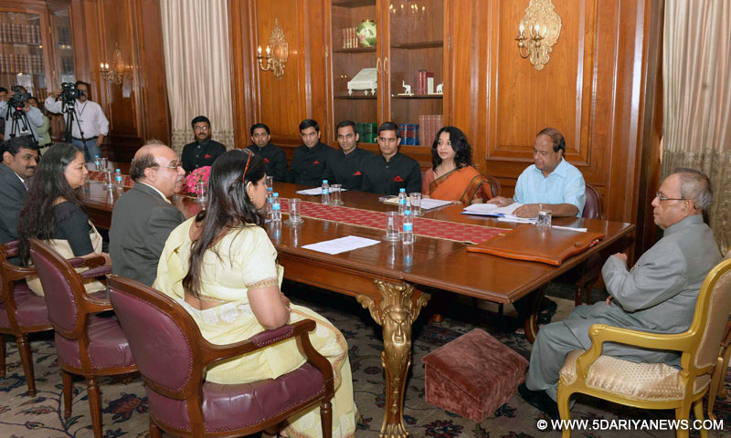 The President, Pranab Mukherjee meeting the officer trainees of the Indian Information Service (IIS) of 2014 batch from the Indian Institute of Mass Communication, at Rashtrapati Bhavan, in New Delhi on May 14, 2015.