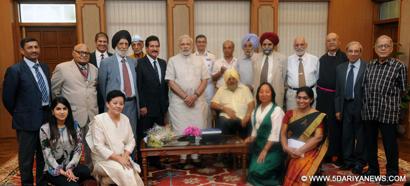 The Prime Minister, Narendra Modi meets the members of 1965 Everest Expedition on the golden jubilee of the occasion, in New Delhi on May 20, 2015. 