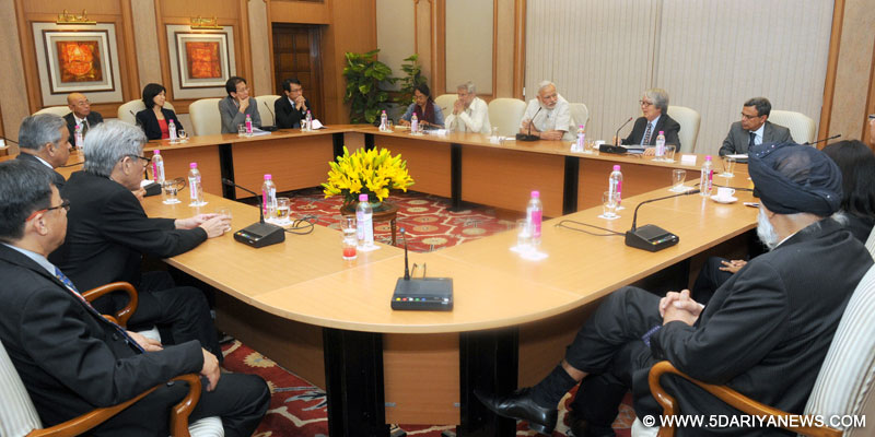 The visiting members of the India-Singapore Strategic Dialogue call on the Prime Minister, Narendra Modi, in New Delhi on May 20, 2015. 