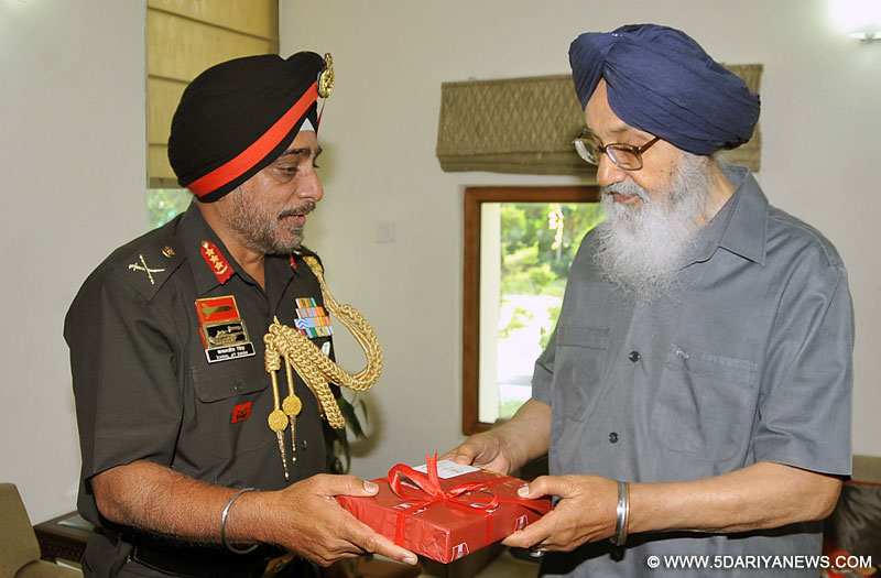 Punjab Chief Minister Parkash Singh Badal releasing the book ‘Tree Directory of Punjab’ at Chandigarh on 24-5-2015