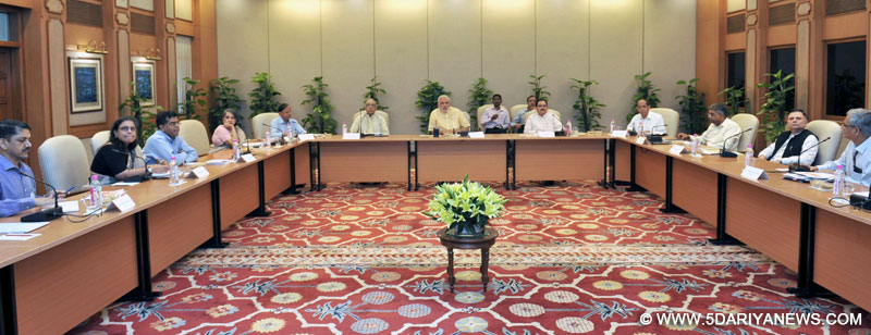 The Prime Minister, Shri Narendra Modi chairing the meeting on the progress of various healthcare initiatives of the Union Government, in New Delhi on June 09, 2015. The Union Minister for Health and Family Welfare, Shri J.P. Nadda and other dignitaries are also seen.