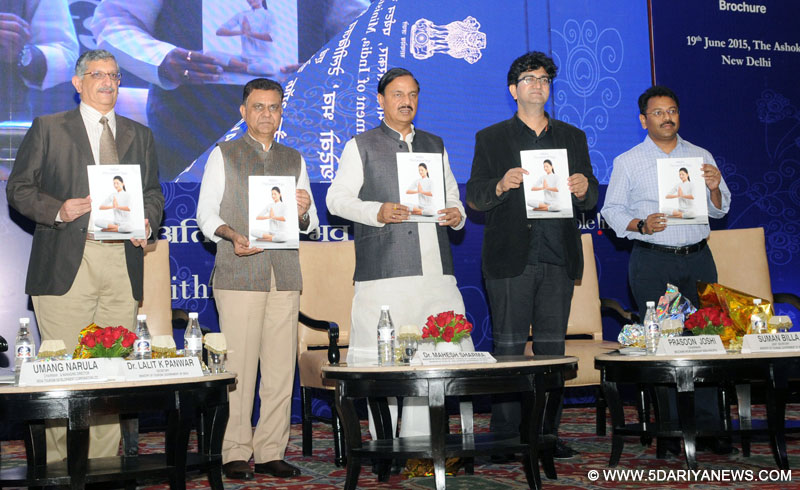 Dr. Mahesh Sharma at the launch of the ‘Atithi Devo Bhava’ Television Commercials & the ‘India – The Land of Yoga’ Brochure, in New Delhi on June 19, 2015.