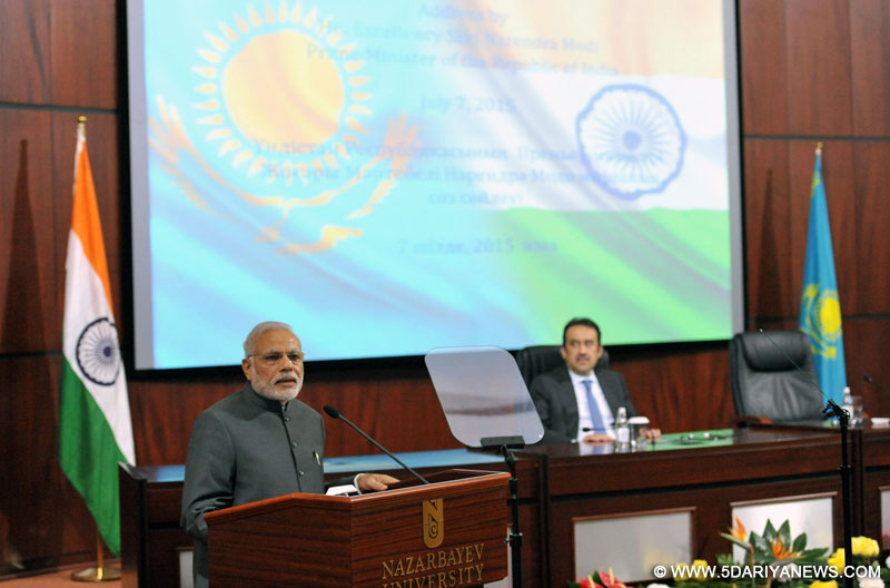 The Prime Minister, Narendra Modi addressing the gathering at the Nazarbayev University, in Astana, Kazakhstan 