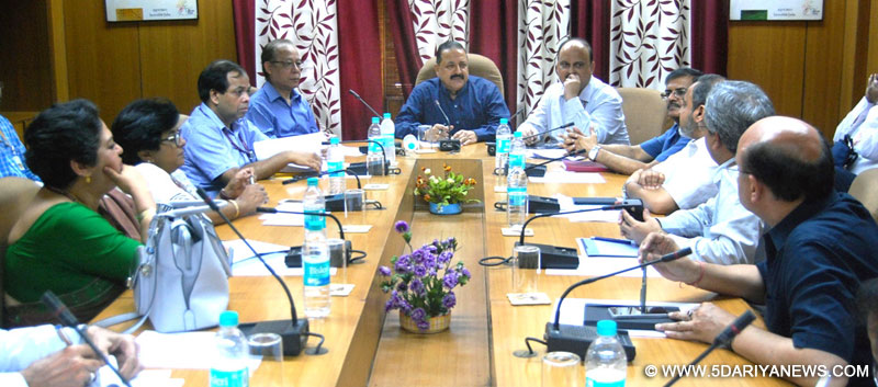 Dr. Jitendra Singh presiding over a joint meeting of senior officers of DoNER Ministry and Delhi-based Resident Commissioners of North Eastern States, in New Delhi on July 21, 2015.