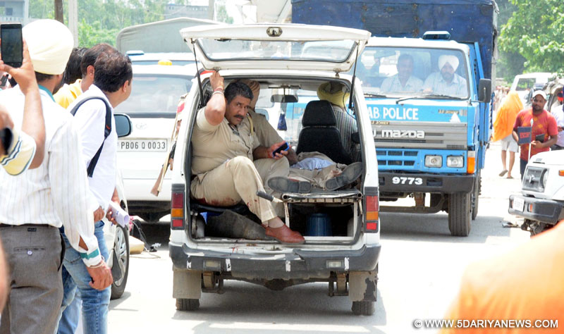 Gurdaspur Superintendent of Police Baljit Singh, who was killed in a terrorist attack on Dinanagar police station, being taken to hospital on July 27, 2015.