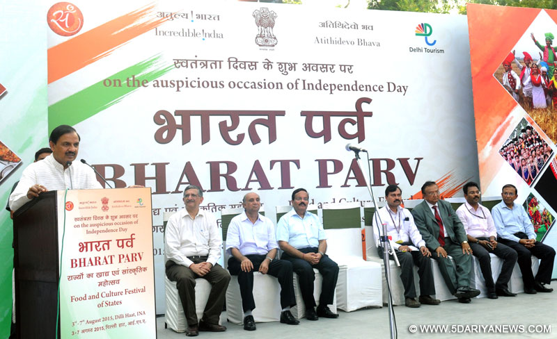  Dr. Mahesh Sharma addressing at the inauguration of the “Bharat Parv” a celebration of Culture & Cuisine from different states of India as part of the Independence Day celebrations from 3rd to 15th August 2015, in New Delhi on August 03, 2015.