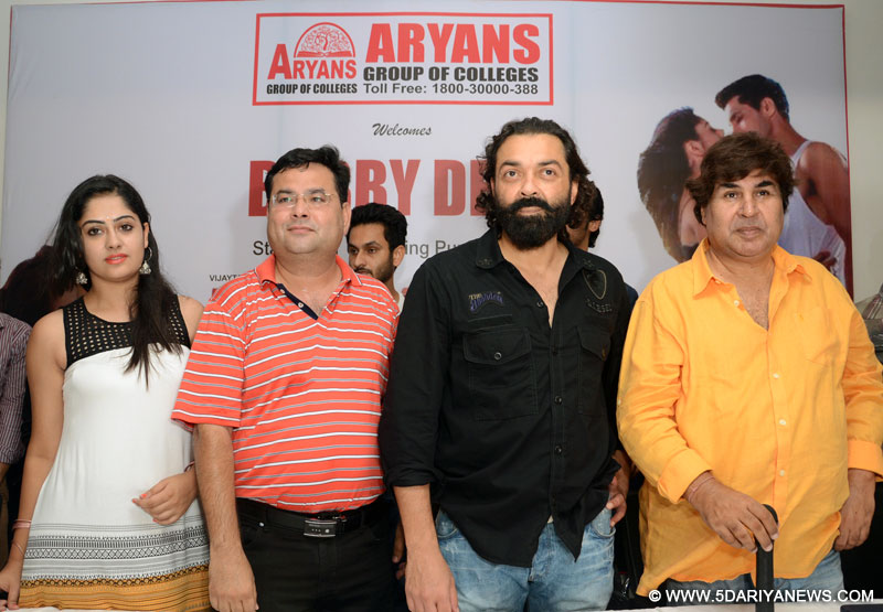Bollywood star Deep Sidhu, Ronica Singh, Guddu Dhanoa also visited Aryans Campus