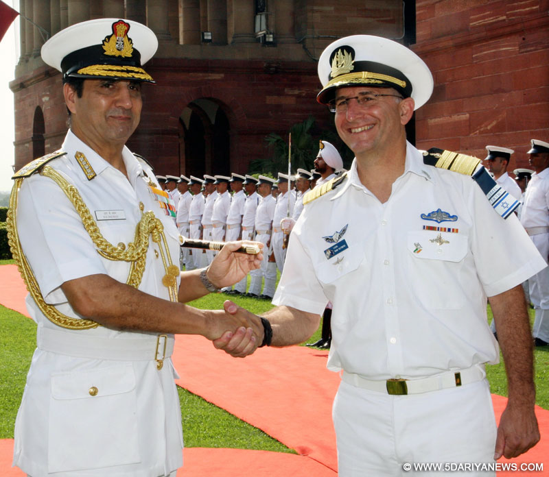 The Chief of Naval Staff, Admiral R.K. Dhowan greeting the Commander-in-Chief, Israeli Navy, Vice Admiral Ram Rutberg, in New Delhi on August 24, 2015. 