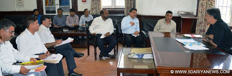 Div Com chairs meeting with Sangarmal Traders Welfare Association