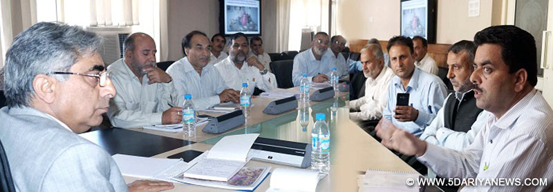 Ghulam Nabi Lone Hanjura reviews status of National Saffron Mission