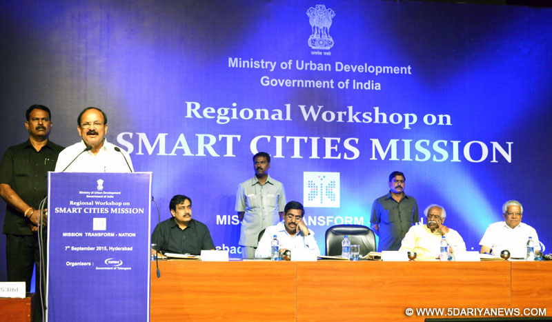 Hyderabad: Union Minister for Urban Development, Housing and Urban Poverty Alleviation and Parliamentary Affairs, M. Venkaiah Naidu addresses at the 
