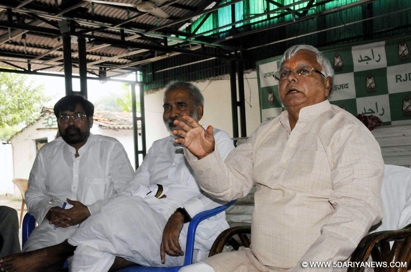 Main target is to defeat BJP in Bihar polls: Lalu Prasad