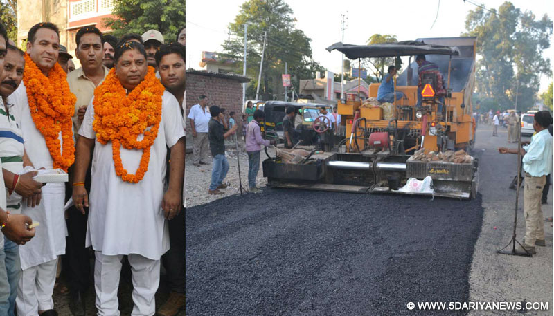 Sunil Sharma inaugurates blacktopping work on Janipur-Ambgrota road