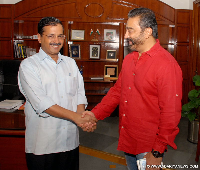 Kamal Haasan meets Kejriwal