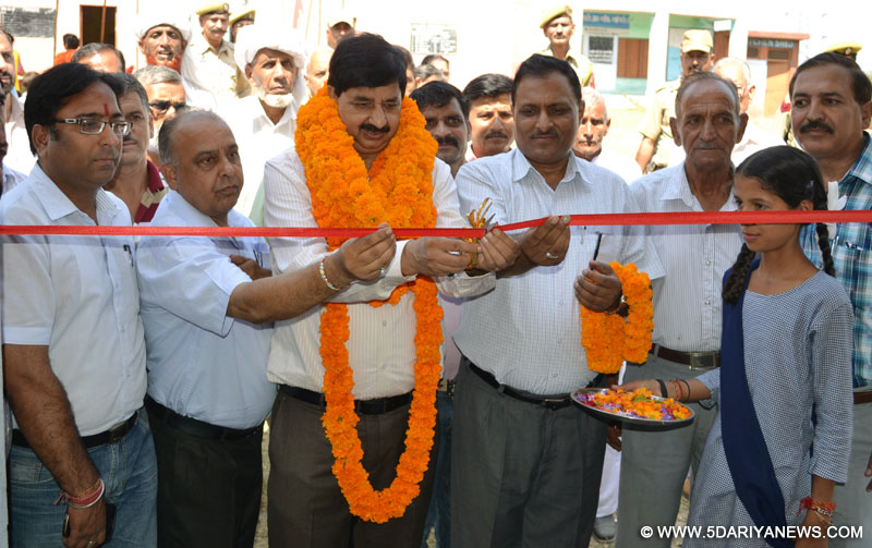 Pawan Gupta inaugurates additional block at GMS Kharodian