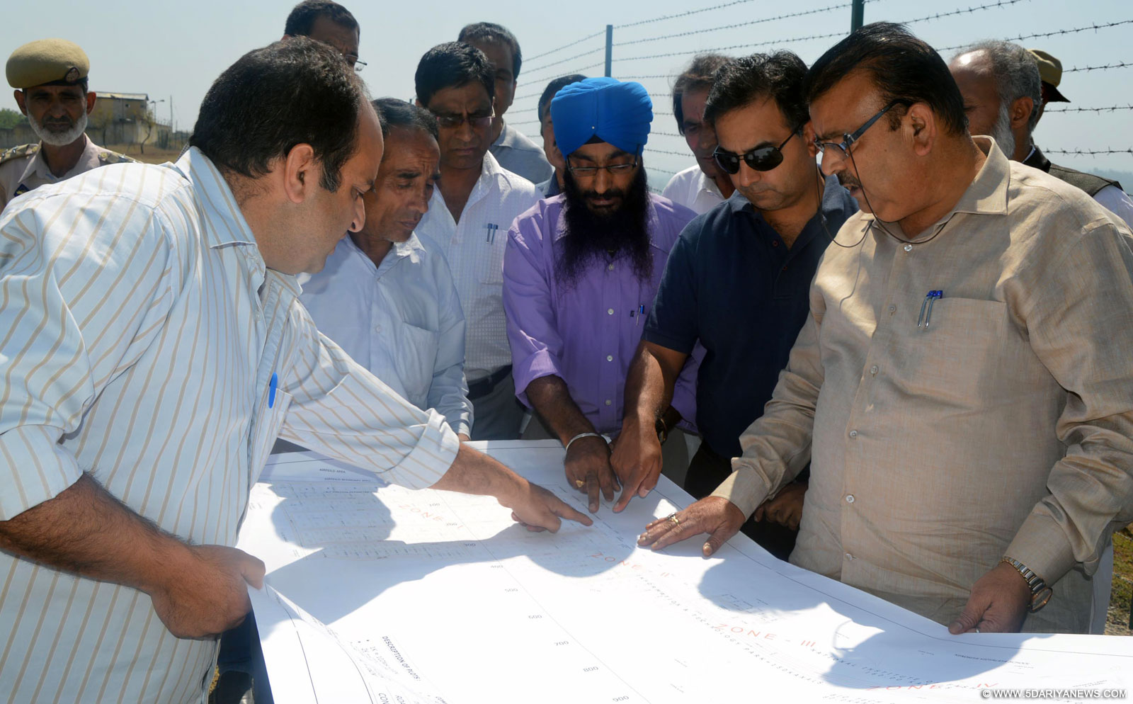 Chander Parkash visits Ompora Industrial Estate, Shaltaing