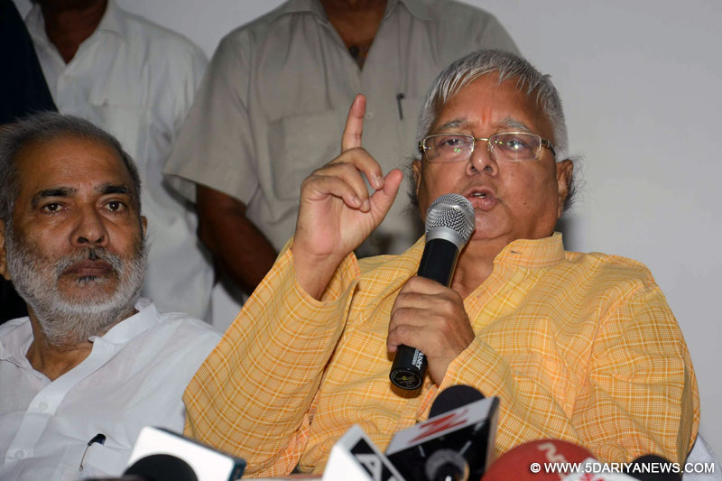 Lalu dares BJP to declare Paswan chief ministerial candidate
