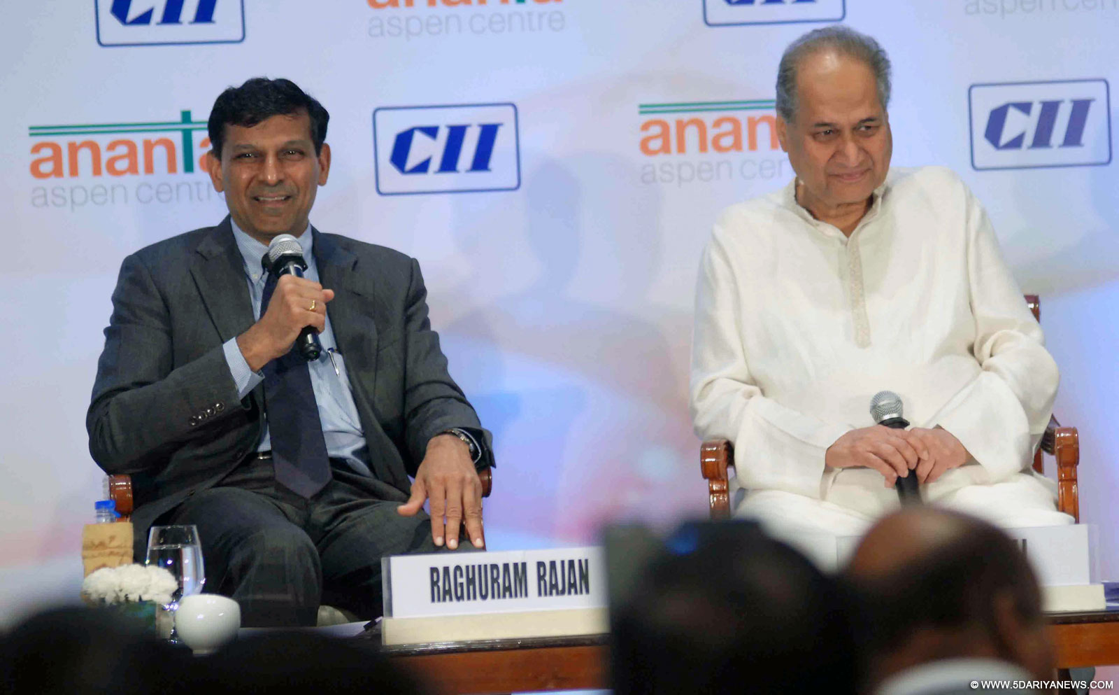 Reserve Bank of India (RBI) Governor Raghuram Rajan and Bajaj Auto Ltd chairman Rahul Bajaj during the fourth C K Prahalad memorial lecture in Mumbai on Sep 18, 2015.