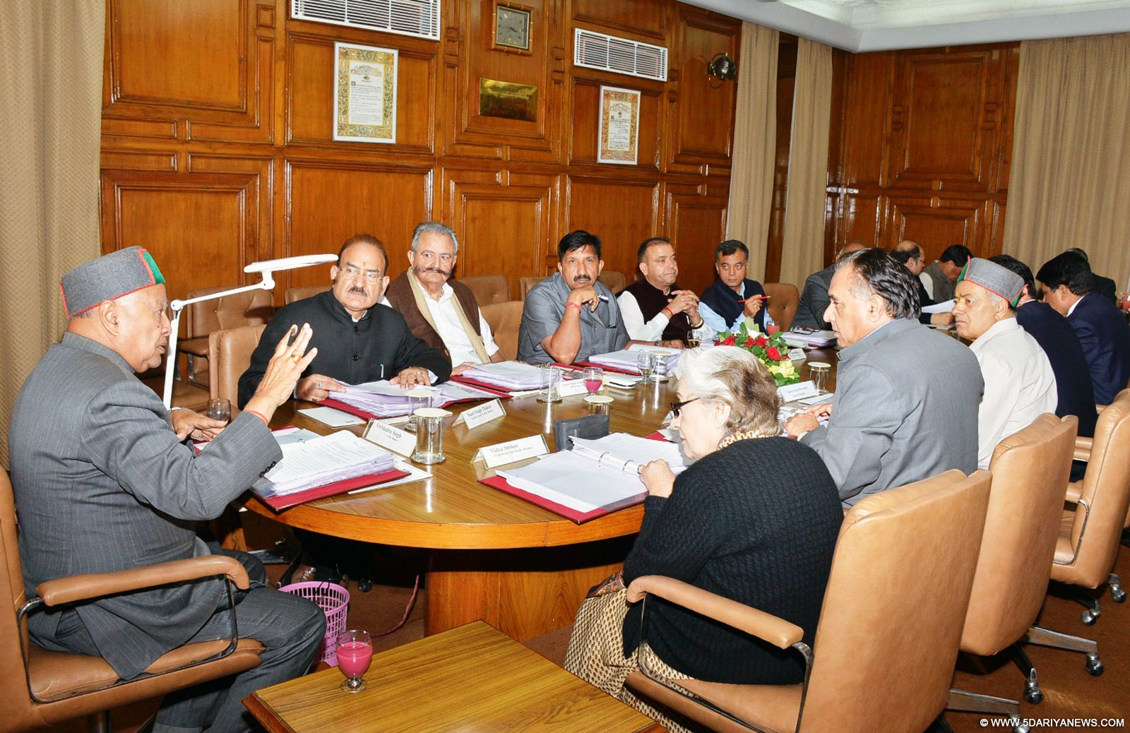 Centre trying to destabilise government: Himachal cabinet