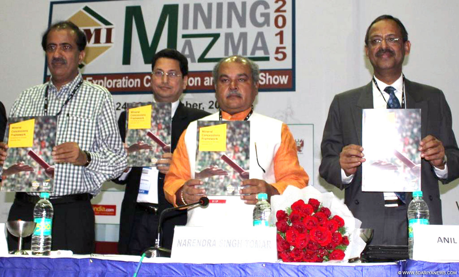 The Union Minister for Mines and Steel, Shri Narendra Singh Tomar releasing a book ‘Mineral Concessions Framework’, at the inauguration of the Mining Mazma-2015, in Bengaluru on September 24, 2015. The Secretary (Mines) Shri Balvinder Kumar and the Secretary (Coal), Shri Anil Swarup are also seen.