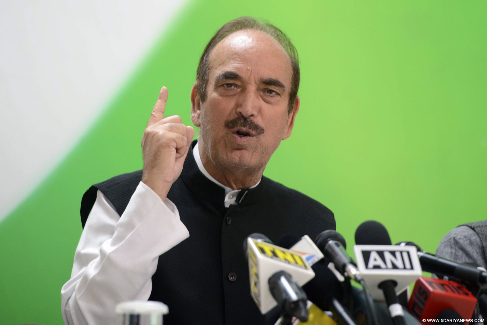 Congress leader Ghulam Nabi Azad addresses during a press conference in New Delhi on Sep 26, 2015. 