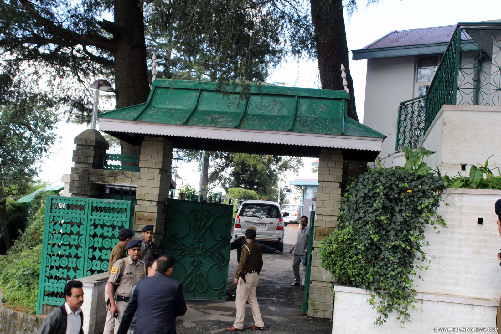 Disproportionate assets case: CBI raids Himachal CM