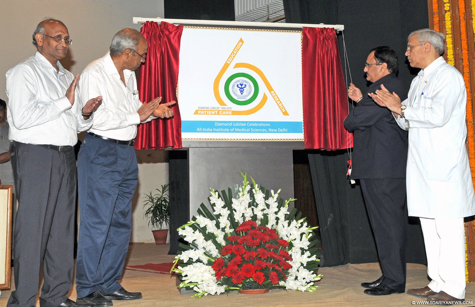 The Union Minister for Health & Family Welfare, Shri J.P. Nadda launching the Diamond Jubilee Celebrations, on the occasion of 60th Institute Day of AIIMS, in New Delhi on September 24, 2015. The Director, AIIMS, New Delhi, Prof. M.C. Mishra is also seen.