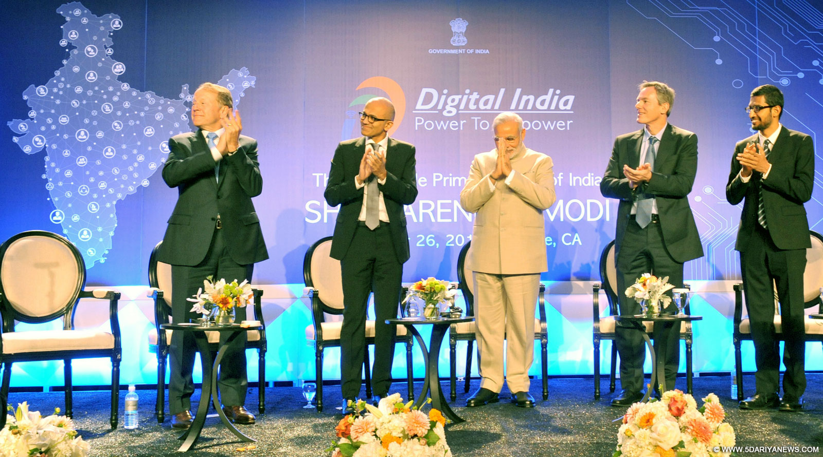 The Prime Minister, Shri Narendra Modi with Shri Satya Nadella, Shri Sundar Pichai and others, at the stage for Digital India Dinner, in San Jose, California on September 26, 2015.