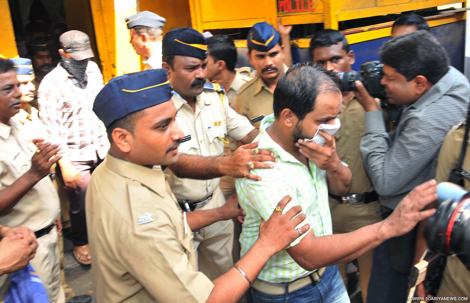 An accused in the 2006 Mumbai serial bomb blasts case at the MCOCA (Maharashtra Control of Organised Crime Act) court in Mumbai, on Sep 30, 2015. The court awarded the death penalty to five and life in prison to seven others, all convicted in the 7/11 serial blasts on the city
