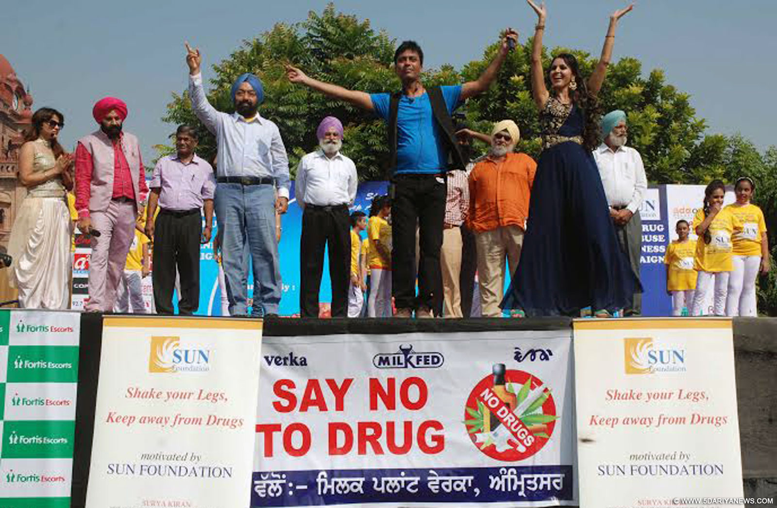 Over 10,000 students convey message against drugs at global level