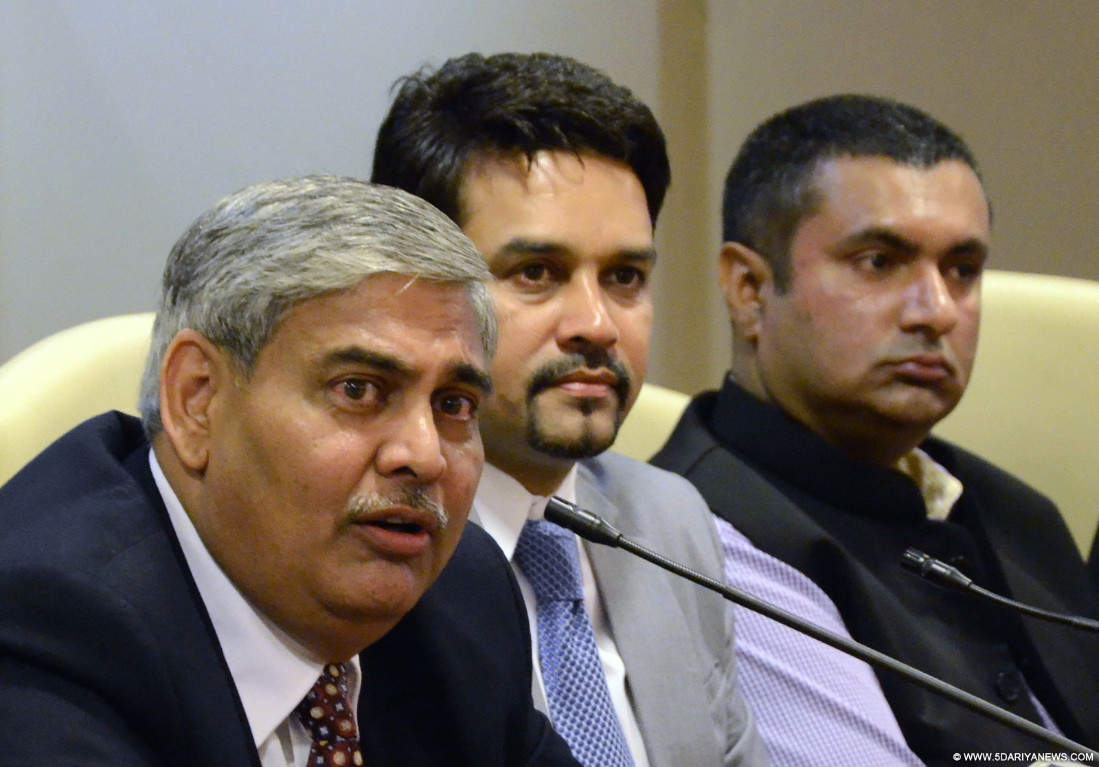 BCCI secretary Anurag Thakur and Shashank Manohar during the Special General Meeting (SGM) of the Board of Control for Cricket in India (BCCI) where later was elected the new president of the board in Mumbai, on Oct 4, 2015.