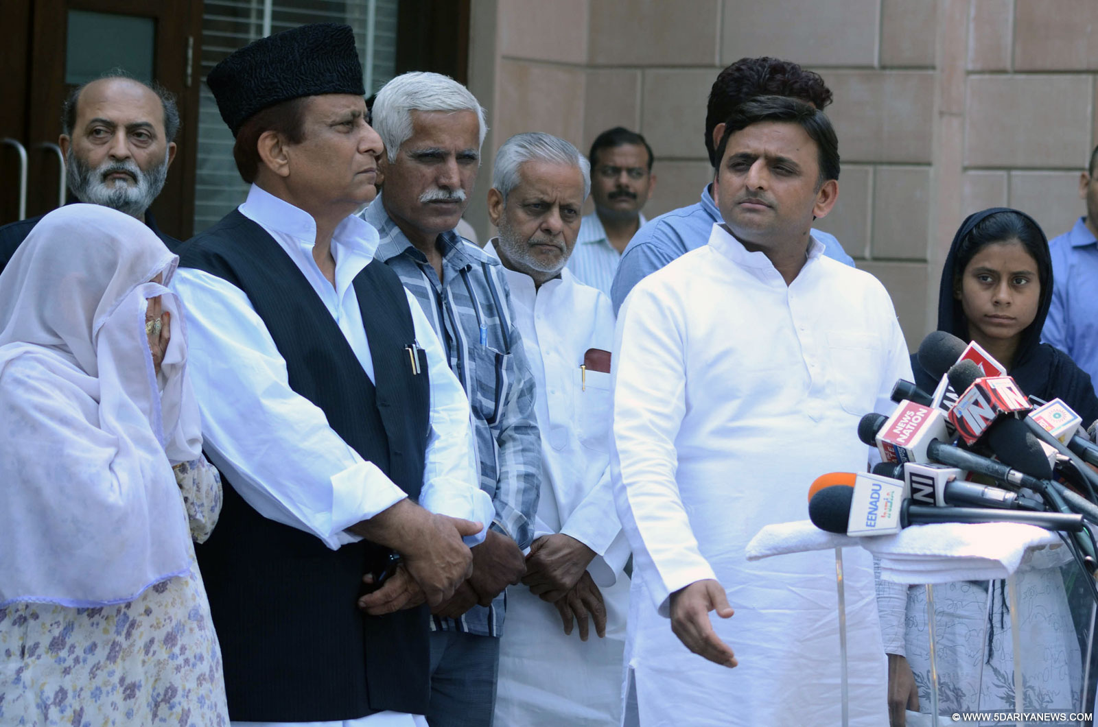 Uttar Pradesh Chief Minister Akhilesh Yadav addresses press after meeting the family of Mohammed Akhlaq, who was lynched by a mob in Bisahada village of Dadri; at his residence in Lucknow on Oct 4, 2015. 