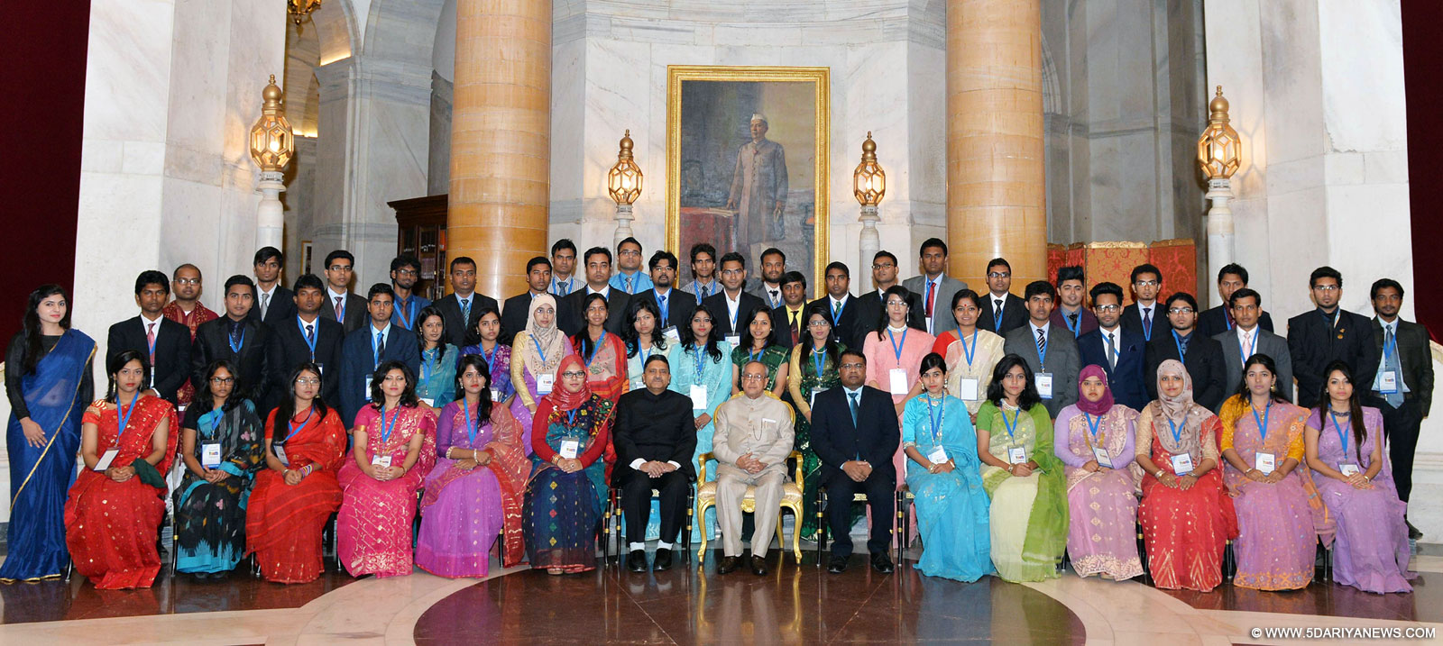 The President, Shri Pranab Mukherjee in a group photograph with the member of Youth Delegation from Bangladesh, at Rashtrapati Bhavan, in New Delhi on October 06, 2015.