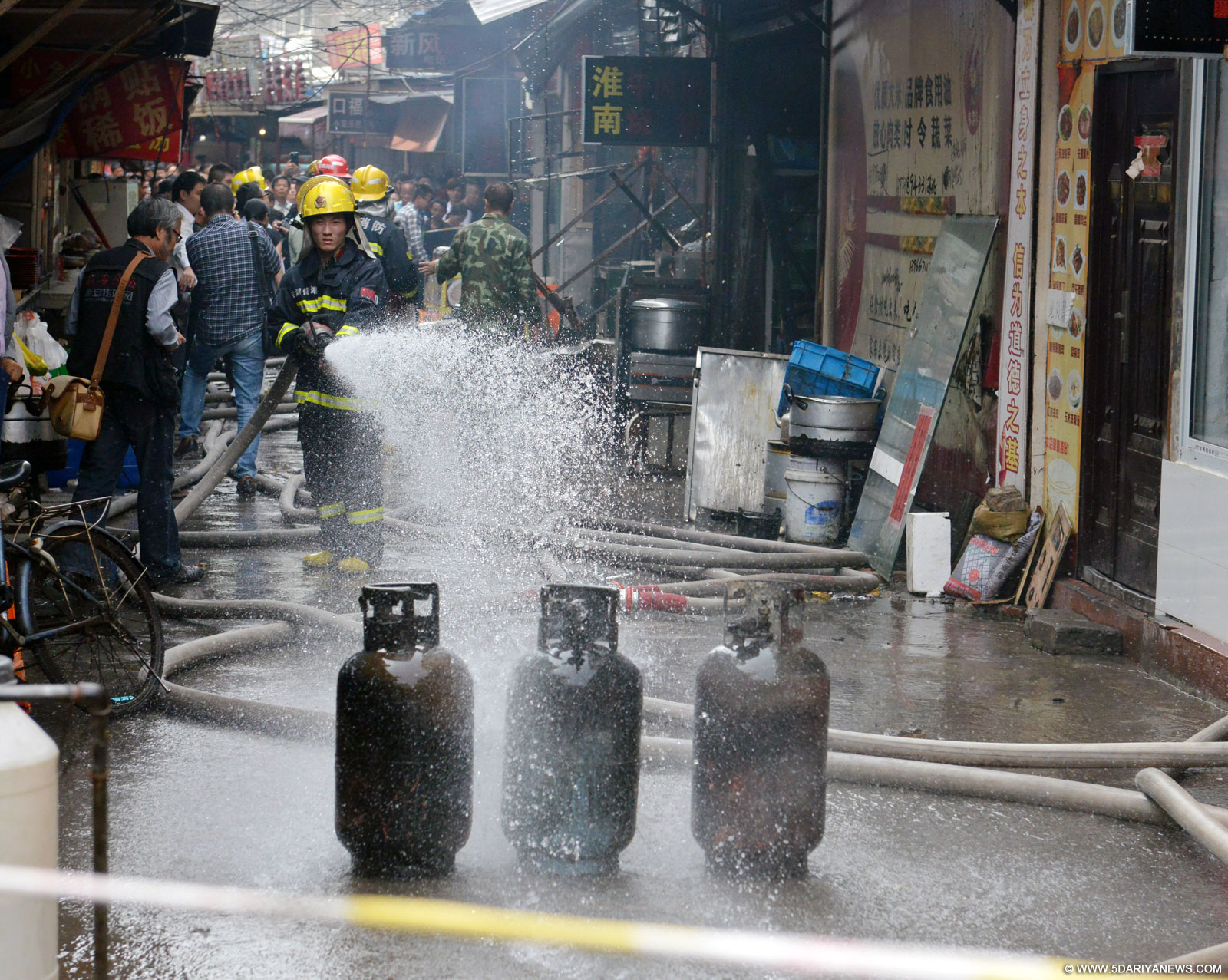 17 killed in China restaurant blast