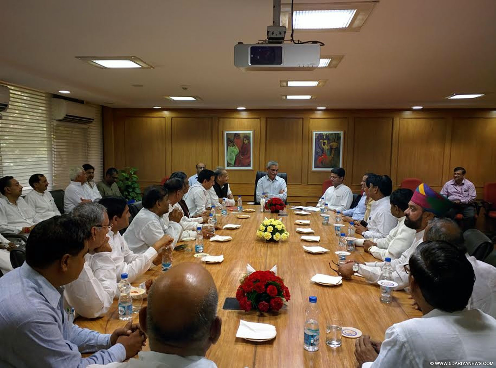 Congress leaders Ashok Gehlot, Randeep Singh Surjewala, Sachin Pilot, Rameshwar Dudi and others meet the Central Vigilance Commissioner (CVC) K V Chaudhary in New Delhi, on Oct 14, 2015.