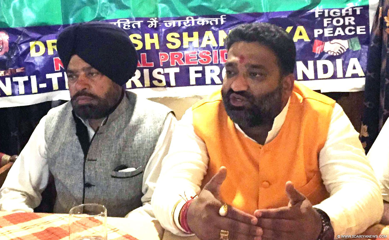 भारत को तोड़ने की सोच रखने वाले ओवैसी का मरते दम तक करता रहूँगा विरोध – वीरेश शांडिल्य