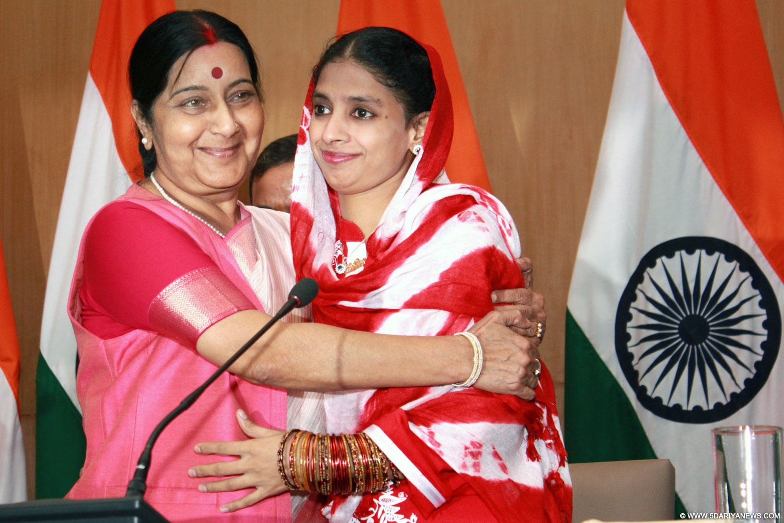External Affairs Minister Sushma Swaraj with Geeta, a deaf-mute Indian woman who has been stranded in Pakistan for over a decade during a press conference in New Delhi on Oct 26, 2015. 
