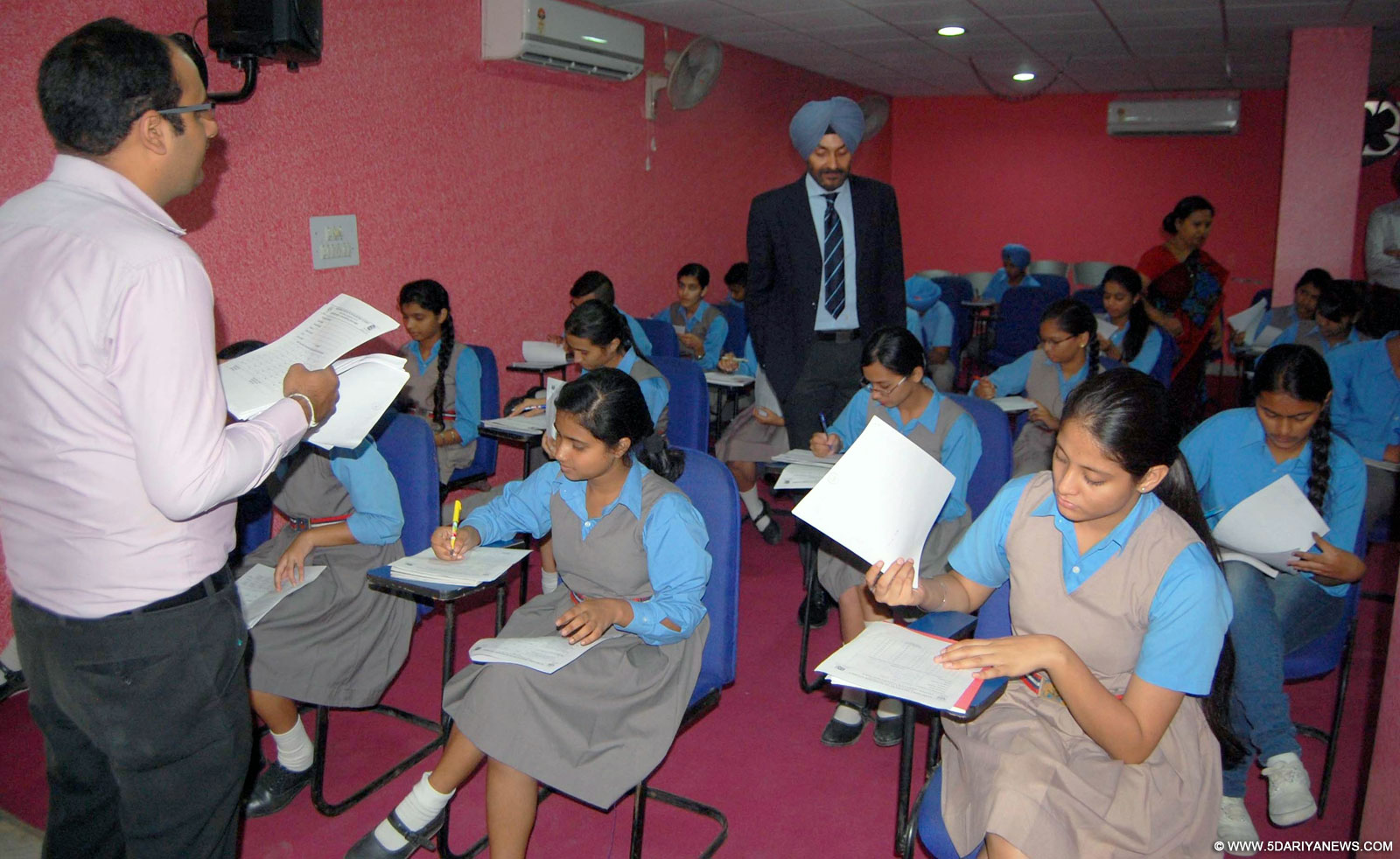 Lawrence School organized career oriented workshop on armed forces to serve the country for 11th and 12th class students
