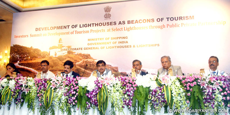The Union Minister for Road Transport & Highways and Shipping, Shri Nitin Gadkari at the Investors Summit on “Lighthouses as Beacons of Tourism”, in Mumbai on October 29, 2015.