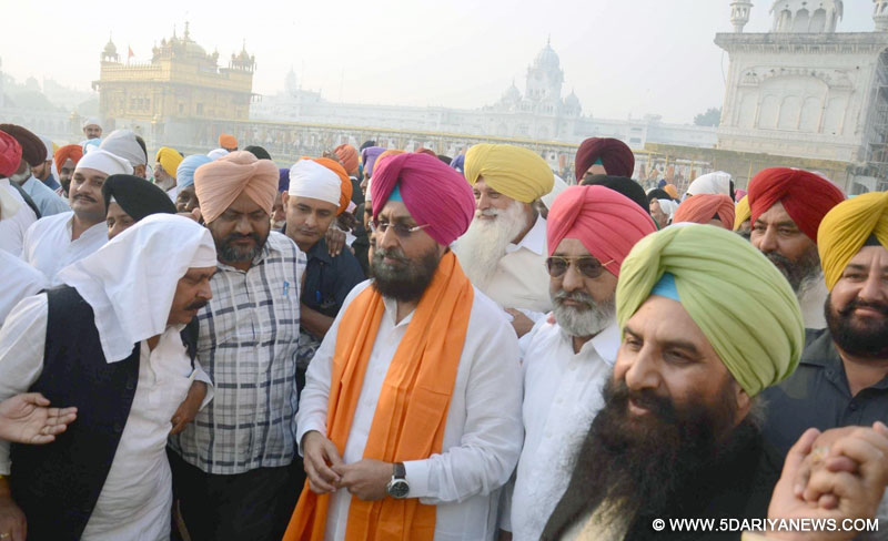  Punjab Congress chief Partap Singh Bajwa visits the Golden Temple in Amritsar, on Oct 30, 2015.