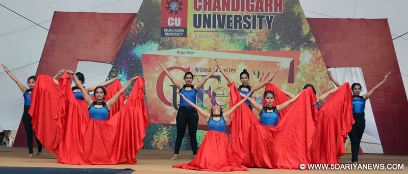 चंडीगढ़ यूनिवर्सिटी घड़ूंआं का दो रोज़ा राष्ट्रीय फेस्टिवल सी. यू. फैस्ट -2015 अमिट यादें छोड़ता हुआ समाप्त