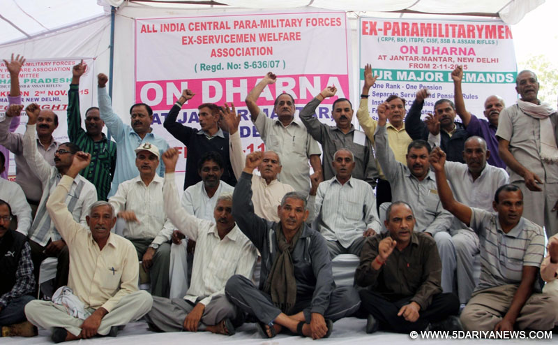 Ex-paramilitary personnel stage a demonstration to press for their demand of OROP - one rank one pension at Jantar Mantar in New Delhi, on Nov 2, 2015.